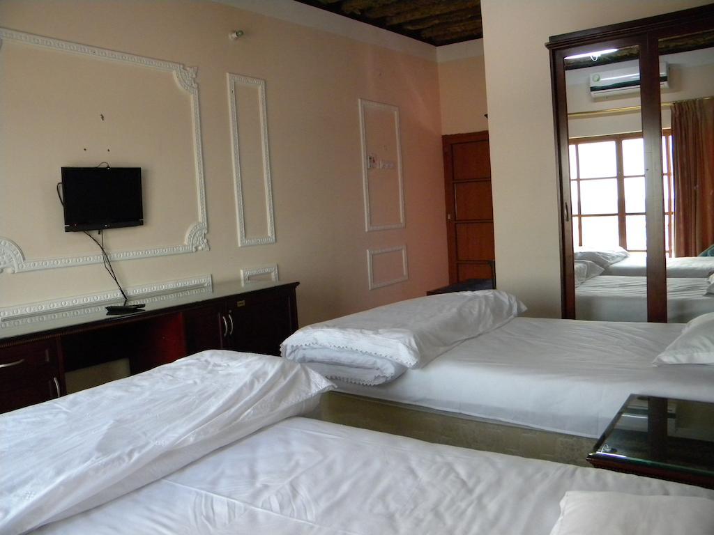 Arabian Sea Motel Sur